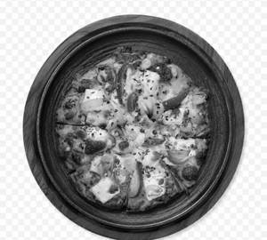 Veg paneer pizza