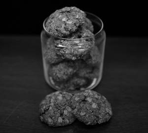 Vegan Chocolate Chips Almond Oats Cookies