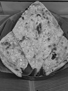 Garlic Nan (1)