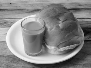 1 Sweet butter bun + 1 Adrak chai