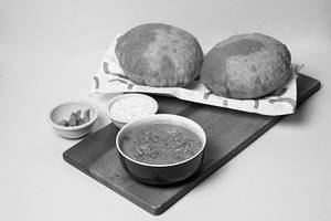 Bedmi Kachauri With Rasmisa Aloo