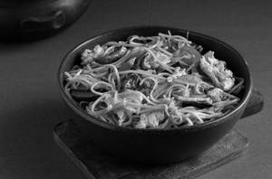 Chilli Garlic Chicken Noodles