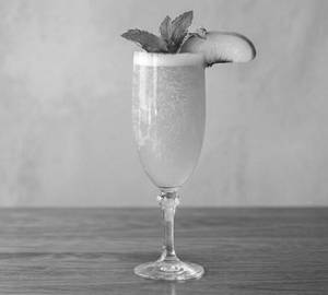 Velvet Peach Fizz