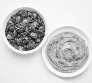 1 Desi Paneer Masala + 1 Desi Tawa Plain Roti [5 Pieces]