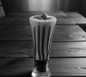 Dark fantasy special milkshake