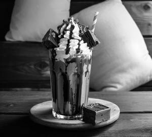 Kitkat special milkshake