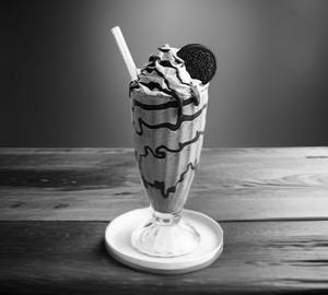 Oreo kitkat shake