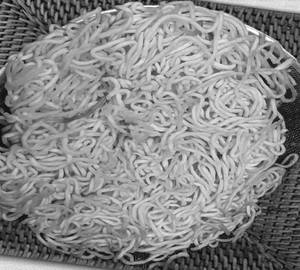 Vegetable Hakka Mein with Gravy