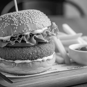 Royal zinger burger