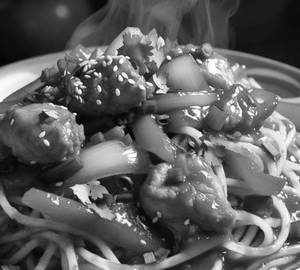 Schezwan chicken noodles