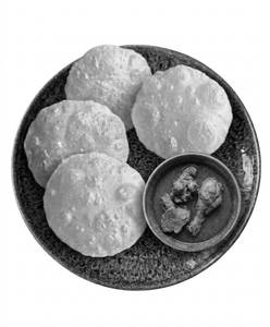 Luchi 4 Pcs & Chicken Jhol 3 Pcs In 250 ml