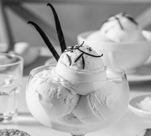 Vanilla ice cream scoop