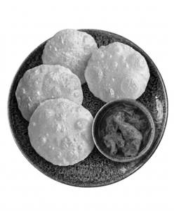 Luchi 4 Pcs & Chicken Kosha 2 Pcs (Semi Gravy)
