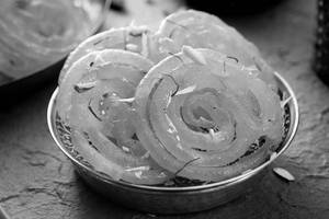Jalebi (100gm)