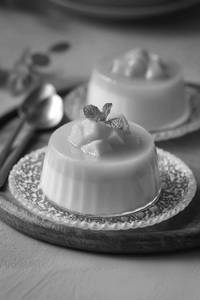 Cascade Mango Pudding