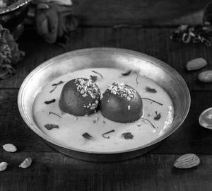 Rabdi Gulab Jamun