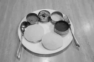 Rava Idli ( 2 Piece )