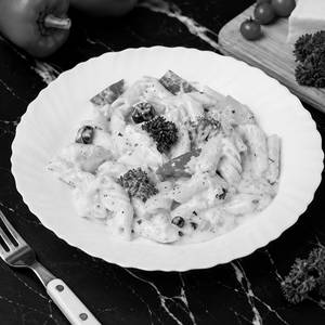 Baked Alfredo White Sauce Pasta