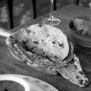 Assorted Tandoori Bread Basket