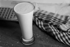 Mango Milkshake Without Ice Cream