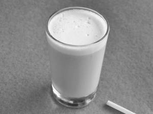 Strawberry Milkshake Without Ice Cream