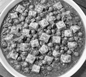 Matar Paneer