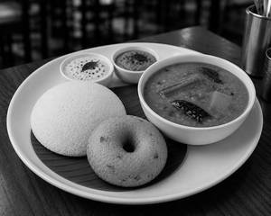 Idli Medu Vada Sambar