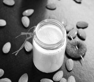 Badam Anjeer Thickshake [250 Ml]