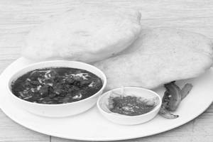 Chole Bhature [1 Plate, 2 Bhature]