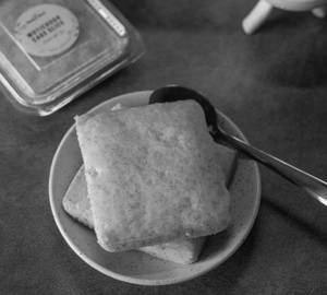 Eggless Moti Choor Cake slice