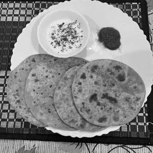 Sattu paratha [2 pieces]
