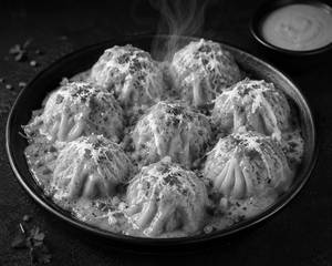 Veg Loaded Makhani Momos