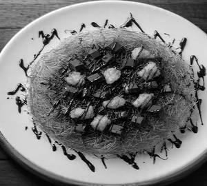 Brownie kunafa
