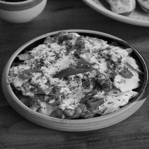 Nachos W Salsa And Sour Cream