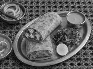 Paneer Makhani Roll