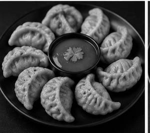 Veg. Kurkure Momo (08 Pcs.)