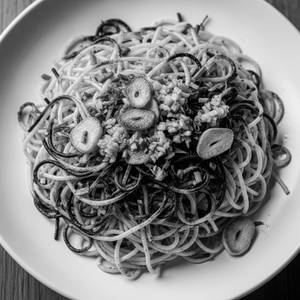 Burnt White Garlic Noodles