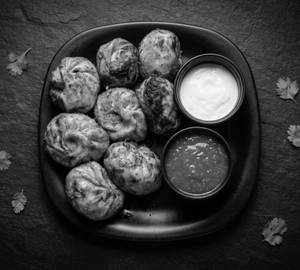 Tandoori Veg Momos [8 Pieces]