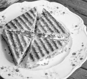 Paneer Grill Sandwich