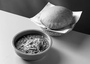 Panji Green Watana Rassa with ‘Bhatura’