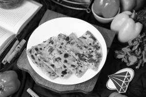Aloo Paratha With Plain Curd 2 Pc