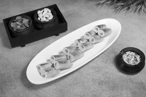 Kaju Pista Roll