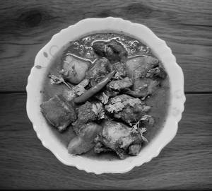Home Style Chicken Curry [4 Pieces]