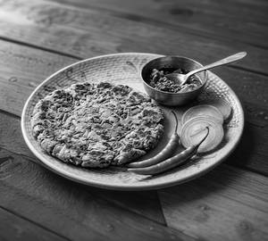 Thalipith/ Bhajani (1pc)