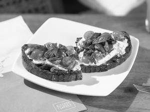 Caprese Toast