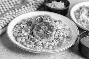 Aloo Tikki With Matar