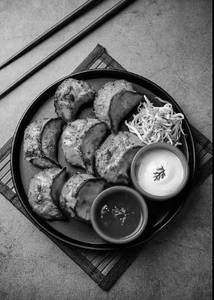 Tandoori Chicken Cheese Momos [8 Pcs]