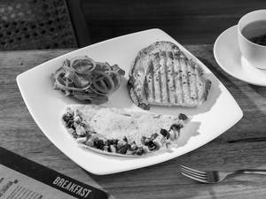 Grilled Chicken,herbs,and Sauteed Mushroom Omelette
