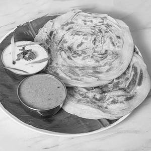 Parotta With Veg Korma (2 Pcs)