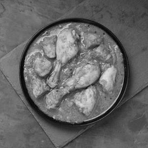 CHIKEN KORMA[ 2 PSC/ 250 ML ]
